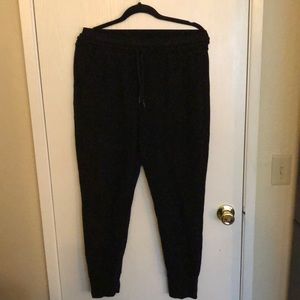 Women’s pink sweatpants